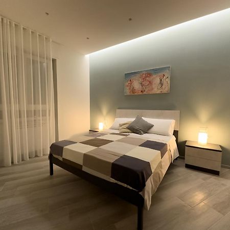 Al Civico3 Home & Suites Salerno Bagian luar foto