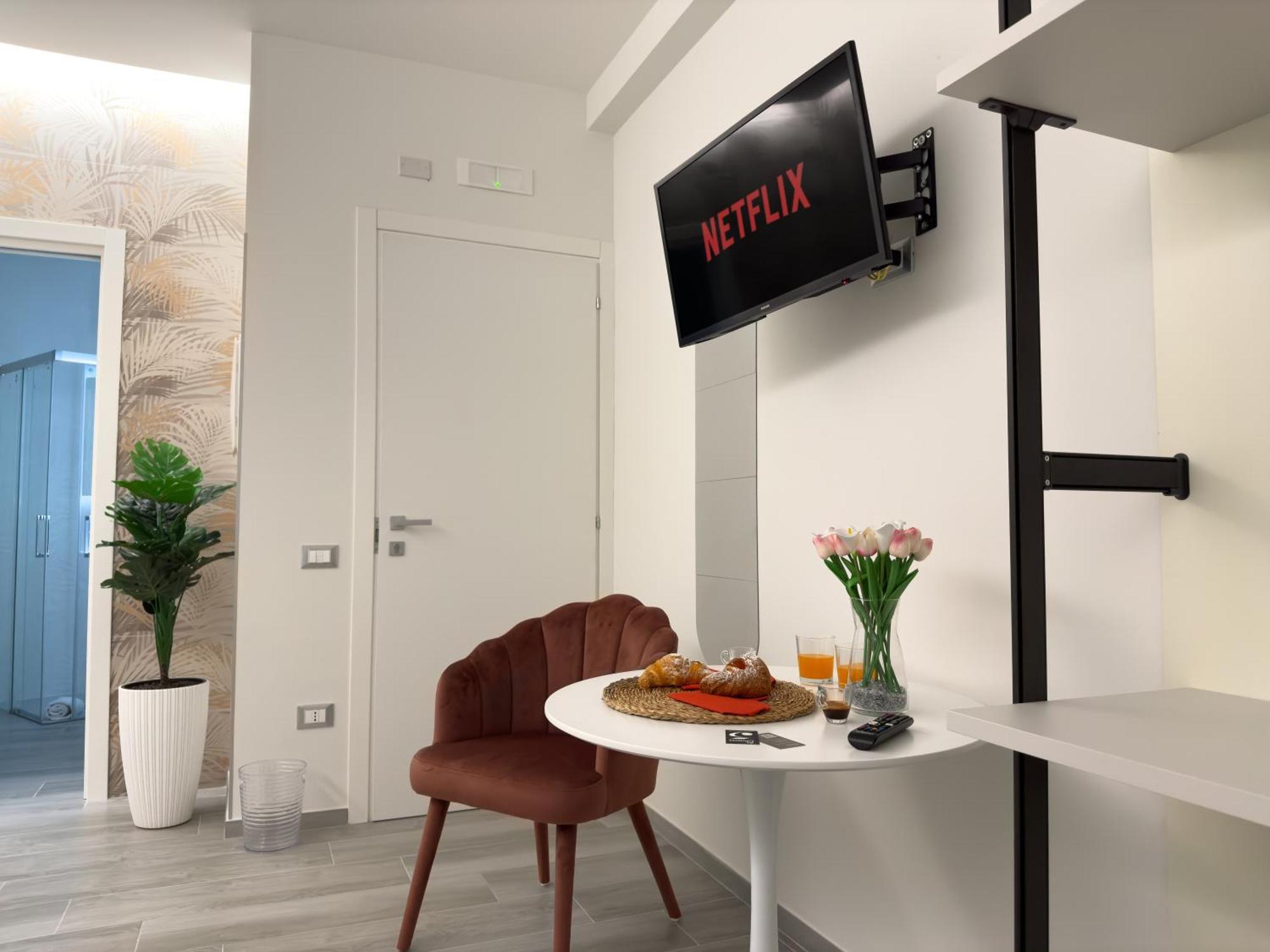 Al Civico3 Home & Suites Salerno Bagian luar foto