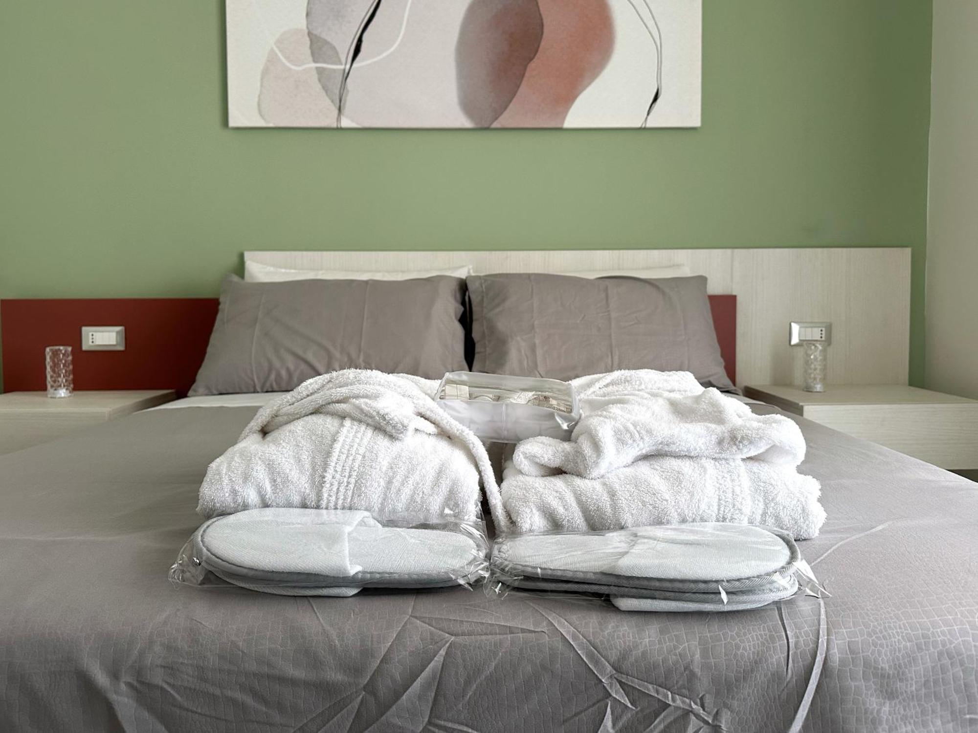 Al Civico3 Home & Suites Salerno Bagian luar foto