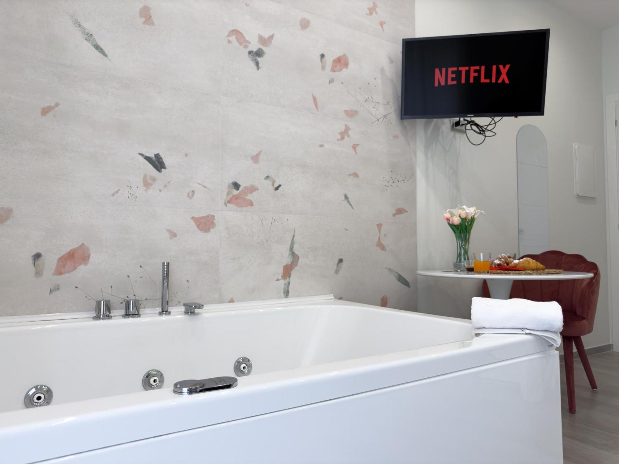 Al Civico3 Home & Suites Salerno Bagian luar foto