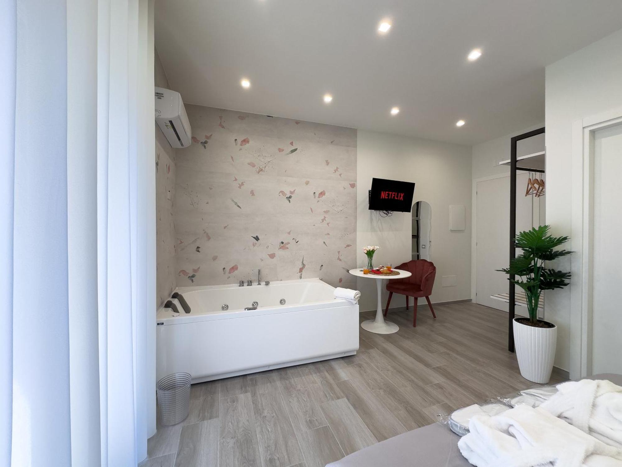 Al Civico3 Home & Suites Salerno Bagian luar foto