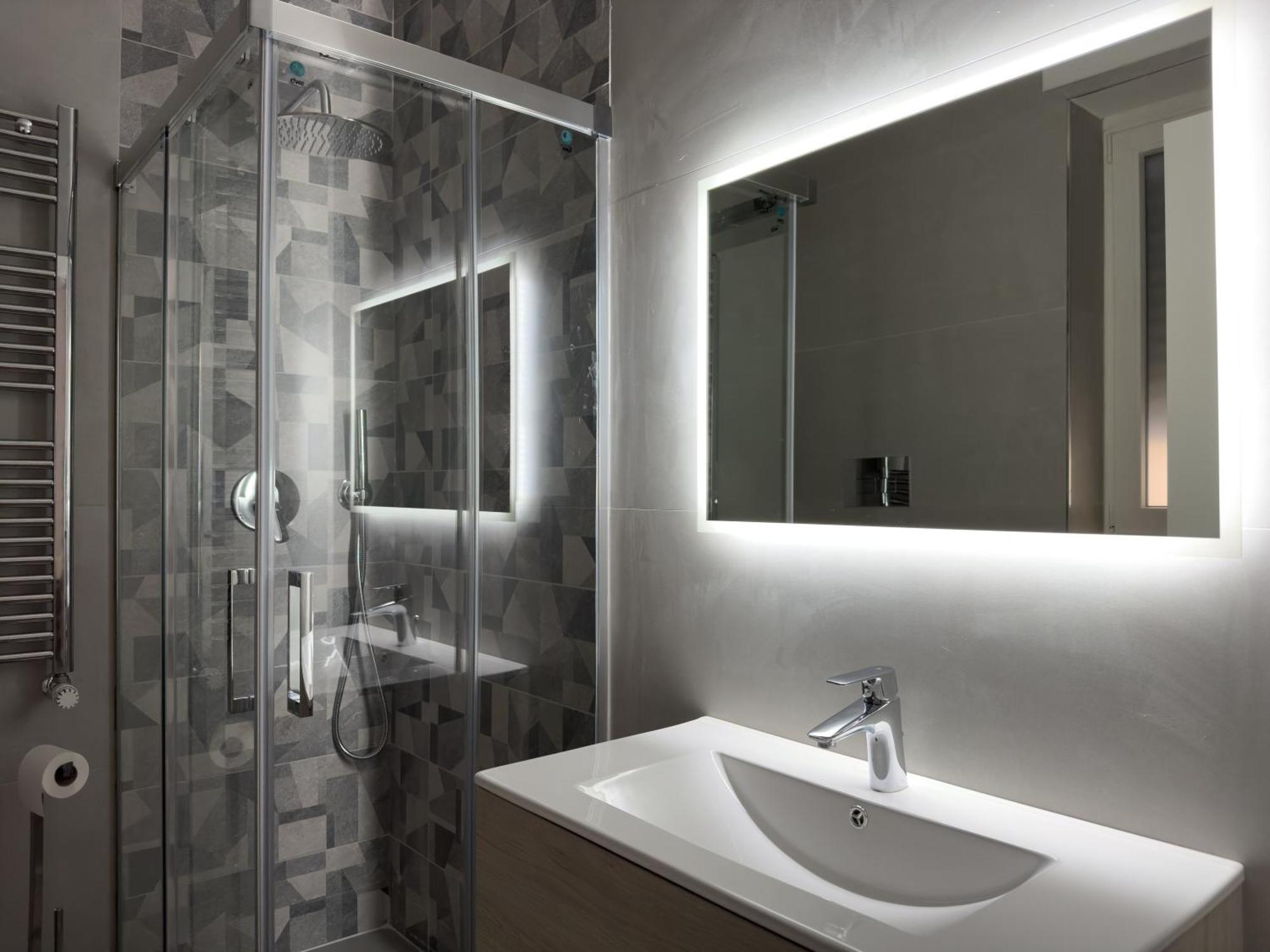 Al Civico3 Home & Suites Salerno Bagian luar foto